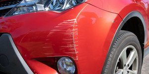 Γρατζουνιά αυτοκίνητο