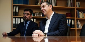 Ο Αλέξης Τσίπρας και ο διευθυντής του γραφείου του Μιχάλης Καλογήρου
