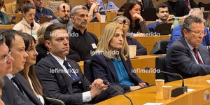 Ο Κασσελάκης σττο Ευρωκοινοβούλιο -Σε εκδήλωση με τους συγγενείς των θυμάτων των Τεμπών