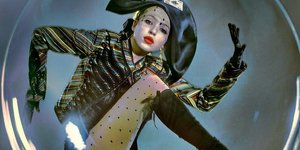 H Λίλα Μος στη Vogue Spain 