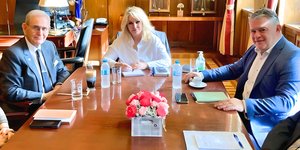 H υφυπουργός Ανάπτυξης Άννα Μάνη-Παπαδημητρίου συνταντήθηκε με τον πρόεδρο και διευθύνοντα σύμβουλο του Διεθνούς Τεχνολογικού Κέντρου, Νίκο Ευθυμιάδη