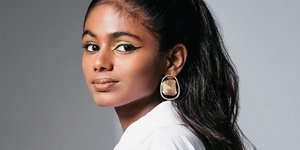 Η 16χρονη Μαλίσα Κάρβα από τη Βομβάη της Ινδίας