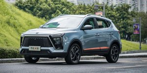 Moskvich 5 Crossover 