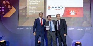 Από αριστερά προς τα δεξιά: Απόστολος Παπαναγιώτου, Ανώτερος Διευθυντής Εναλλακτικών Καναλιών Παγκρήτιας Τράπεζας, Αντώνης Βουράκης, Γενικός Διευθυντής Λιανικής-Wealth & Ψηφιακής Τραπεζικής Παγκρήτιας Τράπεζας, Γιώργος Παρασκευάς, Διευθυντής Ηλεκτρονικής Τραπεζικής Παγκρήτιας Τράπεζας.