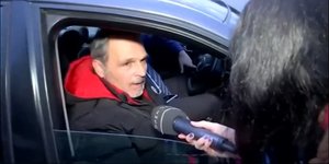 Καταβεβλημένος εμφανίστηκε ο Σταμάτης Γαρδέλης μετά την παραμονή του στο κρατητήριο