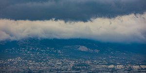 Σύννεφα στην Αθήνα