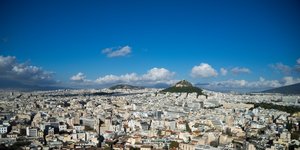 Ηλιόλουστη μέρα στην Αθήνα τον χειμώνα