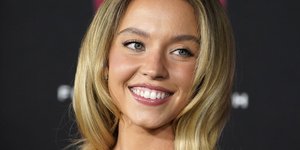 Η Sydney Sweeney στην πρεμιέρα της ταινίας Madame Web, τη Δευτέρα 12 Φεβρουαρίου 2024, στο Regency Village Theatre στο Λος Άντζελες