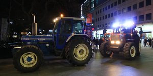 Πορεία αγροτών στο κέντρο της Λάρισας