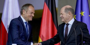 Ο Ντόναλντ Τουσκ και ο Όλαφ Σολτς στη Γερμανία