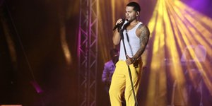 Ο Χρήστος Μάστορας δεν έκρυψε τον εκνευρισμό του με θαμώνα του νυχτερινού μαγαζιού όπου εμφανίζεται