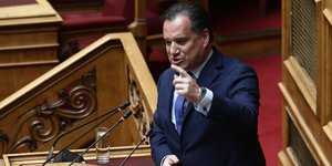 Ο Αδωνις Γεωργιάδης στη Βουλή