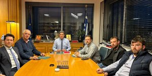 Συνάντηση ΥπΑΑΤ, Λευτέρη Αυγενάκη με εκπροσώπους του συνεταιρισμού ΕΝΙΠΕΑ Φαρσάλων
