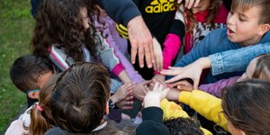 Η “ΑΠΟΣΤΟΛΗ” στο πλευρό της εργαζόμενης μητέρας