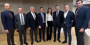 Συνάντηση τηςυπουργού Εργασίας και Κοινωνικής Ασφάλισης, Δόμνας Μιχαηλίδου, με το Προεδρείο της Πανελλήνιας Ομοσπονδίας Ξενοδόχων (ΠΟΞ)
