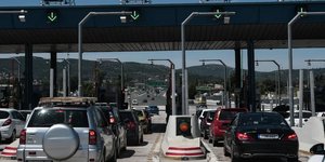 Ομαλά εξελίσσεται η έξοδος των εκδρομέων για το τριήμερο της 25ης Μαρτίου/  Φωτογραφία: EUROKINISSI, ΜΙΧΑΛΗΣ ΚΑΡΑΓΙΑΝΝΗΣ