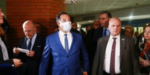 O Aδωνις Γεωργιάδης στο νοσοκομείο Παπαγεωργίου