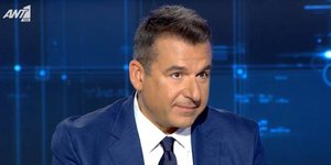 Ο Γιώργος Λιάγκας αποκάλυψε ότι δεν έχει σχέσεις με τη μητέρα του