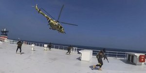 Ρεσάλτο των Χούθι σε εμπορικό πλοίο