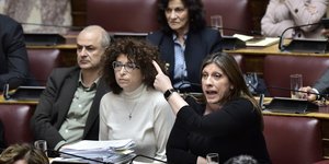 Η Ζωή Κωνσταντοπούλου στα έδρανα της Βουλής χθες