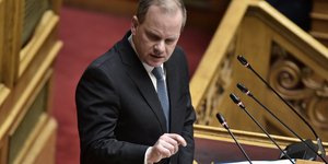 Ο Κώστας Καραμανλής στη Βουλή