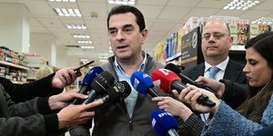 Ο Κώστας Σκρέκας αυτοψία
