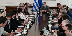 Η συνάντηση του πρωθυπουργού με εκπροσώπους αγροτών της Θεσσαλίας 