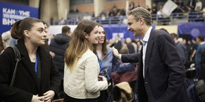 Ο Κυριάκος Μηταοτάκης στην εναρκτήρια συνεδρίαση της Εθνικής Συνδιάσκεψης της ΔΑΠ-ΝΔΦΚ