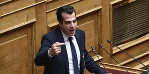 O Θάνος Πλεύρης στην ολομέλεια για την πρόταση δυσπιστίας