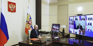 Ο Πούτιν ψηφίζει διαδικτυακά στις ρωσικές προεδρικές εκλογές 