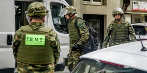 Πυροτεχνουργοί του Στρατού παρέλαβαν την χειροβομβίδα που βρέθηκε σε ανακαίνιση σπιτιού στην Σκουφά