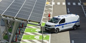 Η ΕΛΑΣ απέκτησε το πρώτο ηλεκτρικό περιπολικό αυτοκινητοδρόμων