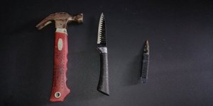 Μαχαίρι και σφυρι Γεωργιανού