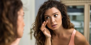 Λόγοι που ξυπνάτε με πρησμένο πρόσωπο