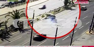 Βίντεο σοκ από το τροχαίο στη Συγγρού