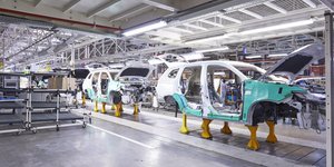 Εργοστάσιο παραγωγής αυτοκινήτων στη Ρωσία 