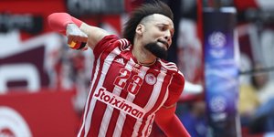 Ολυμπιακός-Μίλων, ημιτελικά Volley League