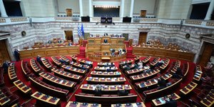 Βουλή, συζήτηση πρότασης δυσπιστίας