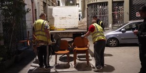 Έλεγχοι για παράνομα τραπεζοκαθίσματα από τον Δήμο Αθηναίων