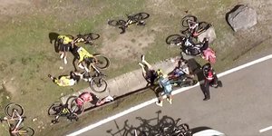 Ποδηλασία: Σοκαριστικό ατύχημα στον Γύρο των Βάσκων