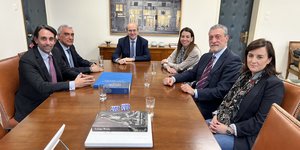 Συνάντηση Χατζηδάκη με την Ελληνική Ένωση Καφέ