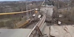 Κατάρρευση γέφυρας στη Ρωσία