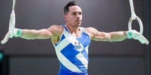 Λευτέρης Πετρούνιας