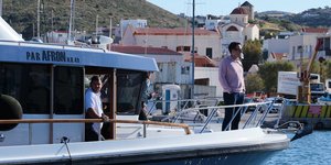 Ο Στέφανος Κασσελάκης στο σκάφος ParAfron