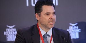 Θανάσης Κοντογεώργηςκοκκινη κορδελα