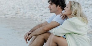 Χριστόφορος Παπακαλιάτης και Μαρία Καβογιάννη στη σειρά Maestro 