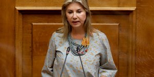 Η Ζέττα Μακρή