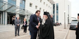 Ο Κυριάκος Πιερρακάκης και ο Αρχιεπίσκοπος Ιερώνυμος
