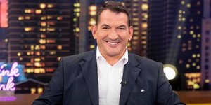 Ο Πύρρος Δήμας μίλησε για την αντίδραση που είχαν τα παιδιά του, όταν αποφάσισε να προχωρήσει τη ζωή του, μετά τον θάνατο της πρώτης συζύγου του