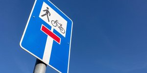 Νέα πινακίδα στους δρόμους